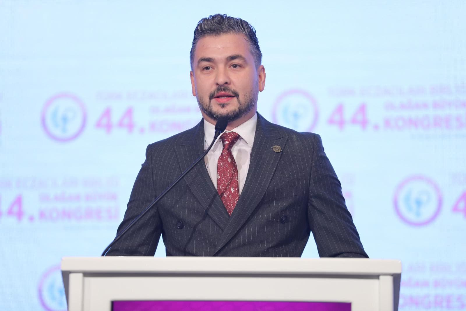 ECZACILIK MESLEĞİ KRİTİK BİR DÖNEMDE