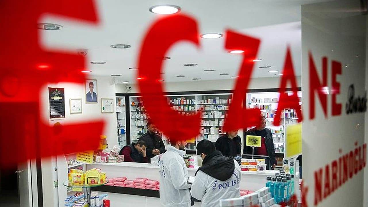 "Eczaneler Kayıt Dışı" Diyen Şimşek'e Eczacılardan Tepki