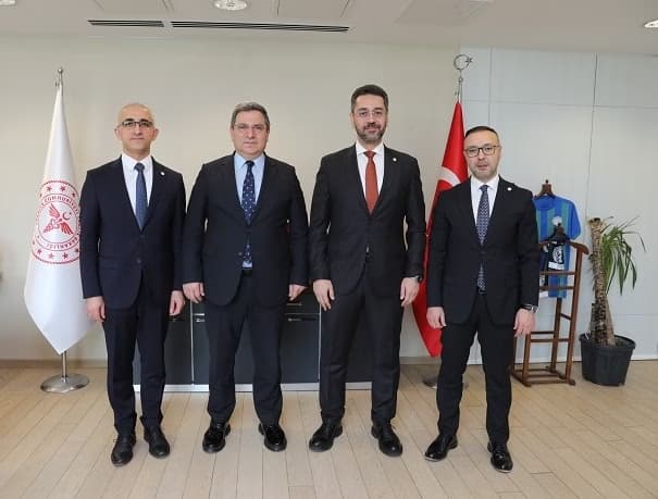 Türk Eczacıları Birliği, T.C. Sağlık Bakanlığı Sağlık Hizmetleri Genel Müdürlüğü ile Görüştü