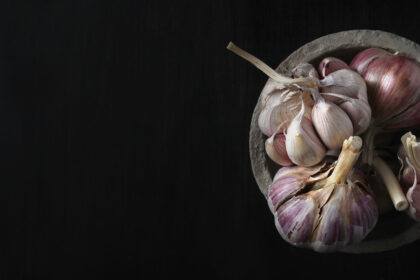 siyah sarımsaklı şampuan